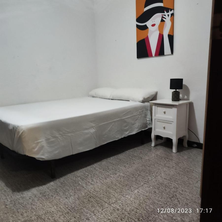 Apto Barcelona C R Apartment Santa Coloma de Gramenet Ngoại thất bức ảnh